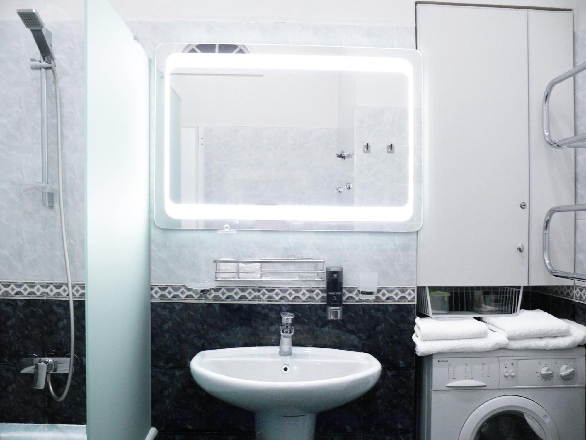קייב Apartment Luxury Centre Located מראה חיצוני תמונה